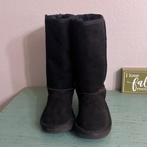 Big Girl UGG boots SZ 5